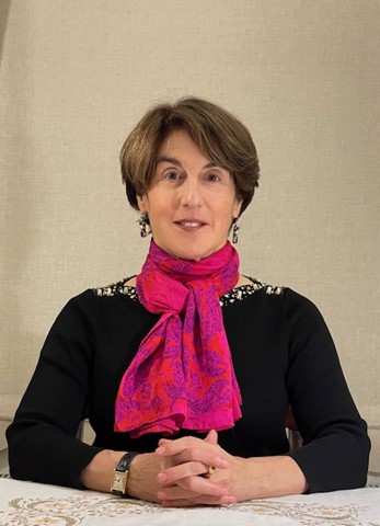 Portrait of Karina Robinson, CEO of Redcliffe Advisory